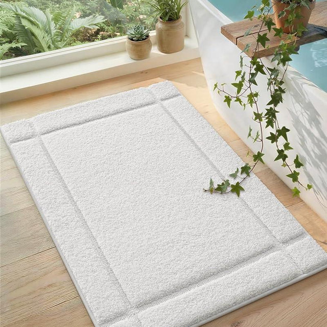 Color&Geometry Ultra Soft Bathroom Rug Non Slip with Rubber Backing, Absorbent Washable Bath Mat, Quick Dry, Premium Microfiber Plush Mat for Bathtub and Shower Floor,White,24"x36"