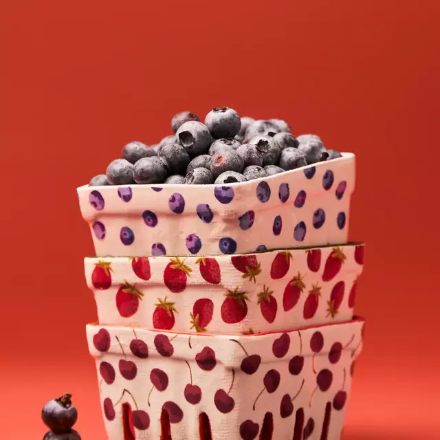 Fruta Stoneware Berry Basket in Blueberry