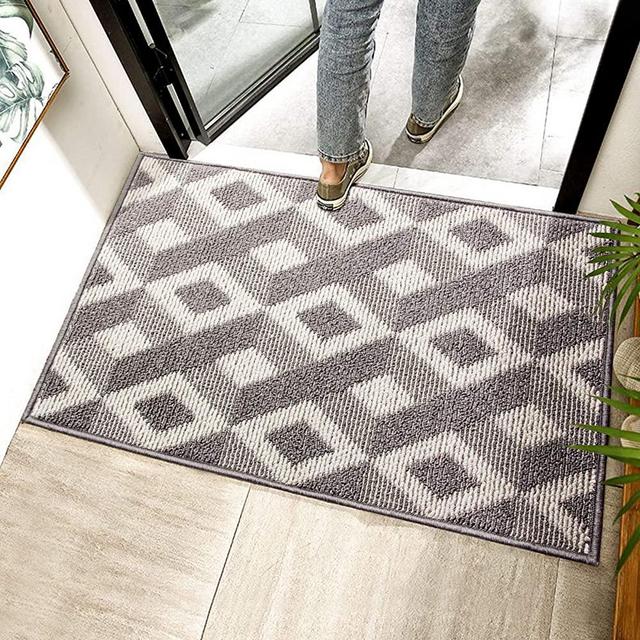 Chrider Indoor Doormat, 24"x36" Door Mats for Home Entrance, Machine Washable Entryway Rug, Outdoor & Indoor Welcome Mat, Non Slip Rubber Backing, Dirt and Dust Absorber(24"x 36", Grey-Diamond)