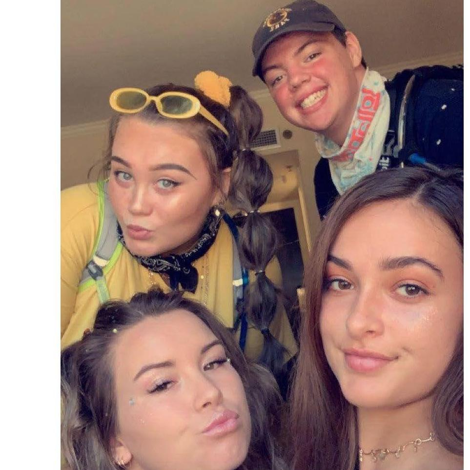 Lollapalooza 2019 with Lauren's besties Sydney S. and Alli