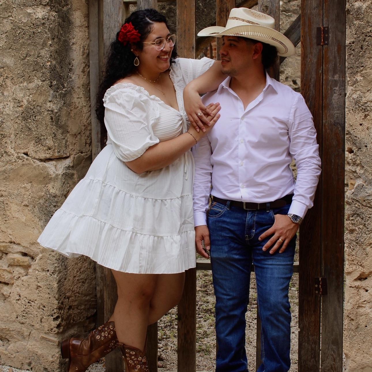 Engagement photoshoot/Sesión de fotos de compromiso 💍🤍