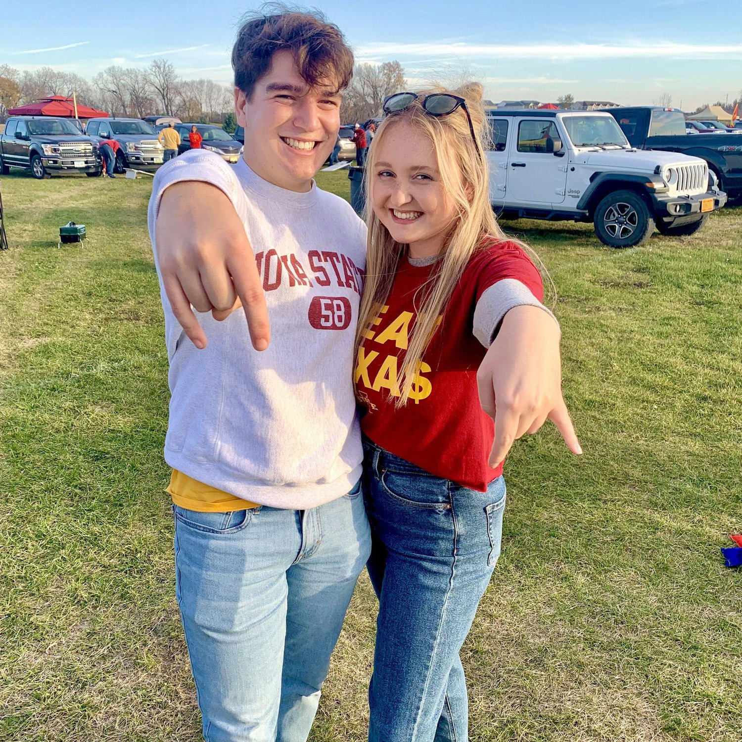 Horns down!