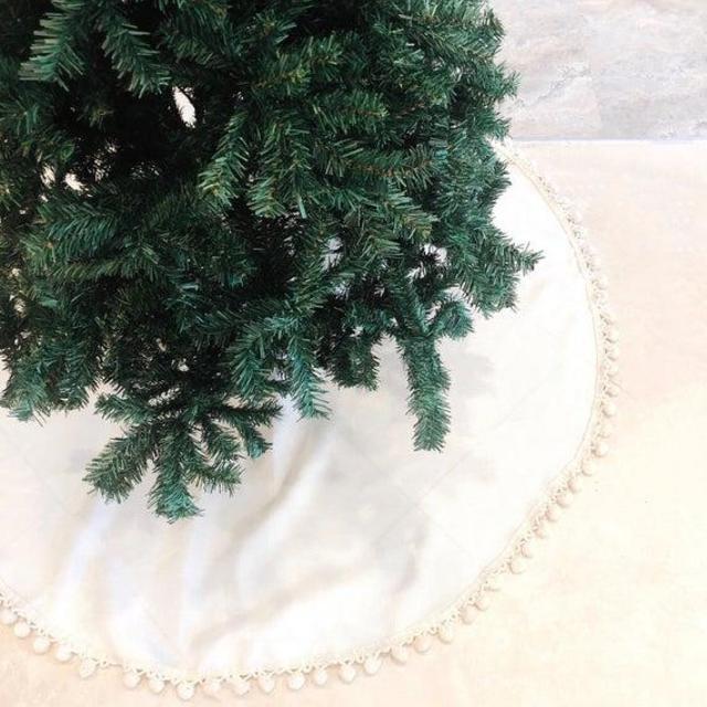 Pom Pom Tree Skirt