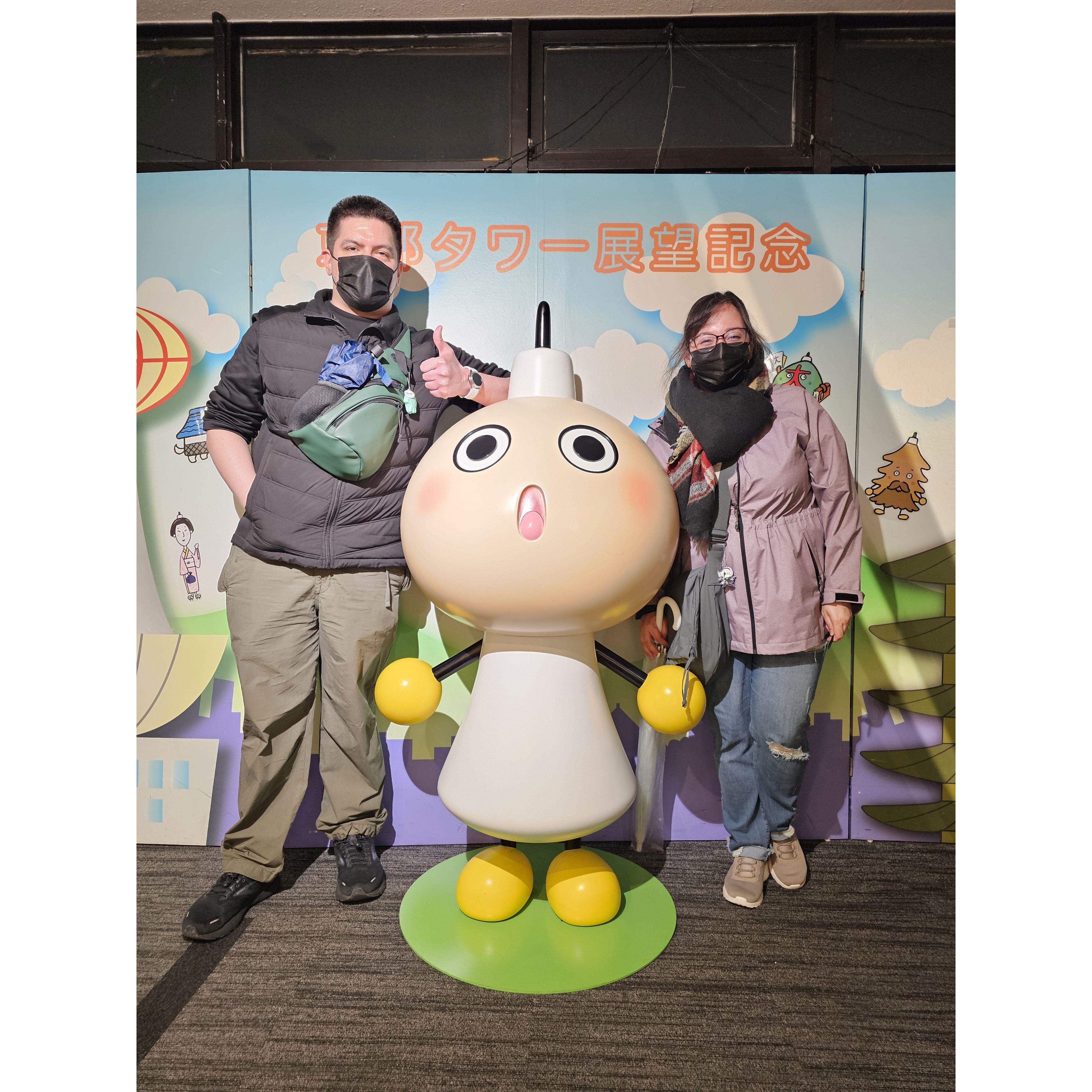 A quick pic with Tawawa chan - Kyoto Tower's mascot! (Japan 2024)