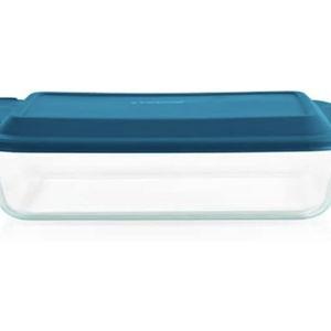 Pyrex Deep 9x13-Inch Glass Baking Dish with Lid, Deep Casserole Dish, Glass Food Container, Oven, Freezer and Microwave Safe, Clear Container