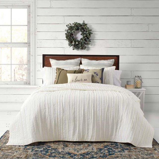 Bee & Willow™ Home French Vintage Ruffled Full/Queen Quil...