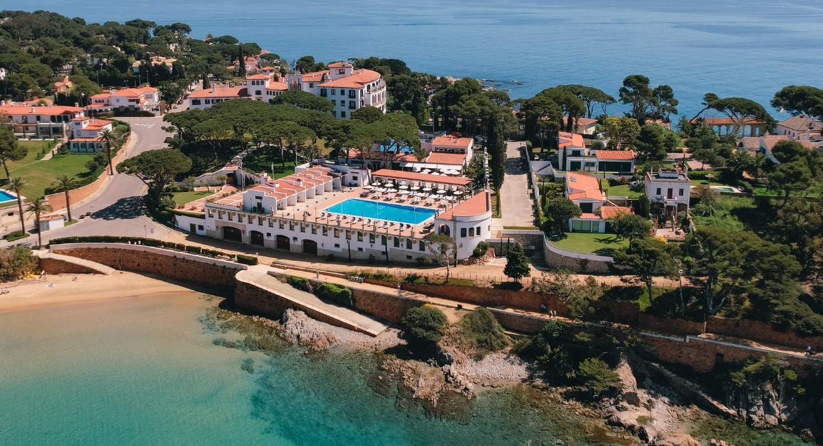 The Wedding Website of Jorge Nadal and Adriana Larrea