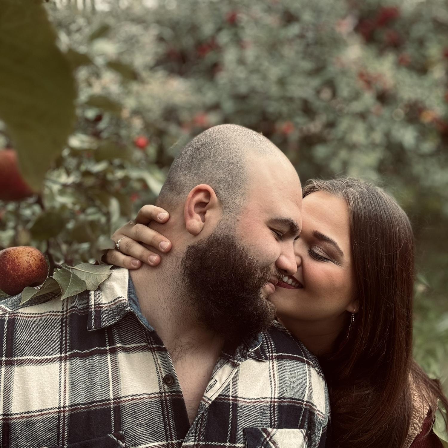 Our fun Fall photoshoot at the apple orchard!