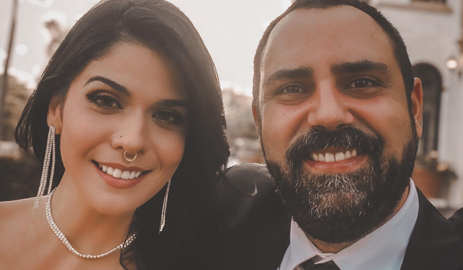 The Wedding Website of Alejandra León and Ángel Rossy