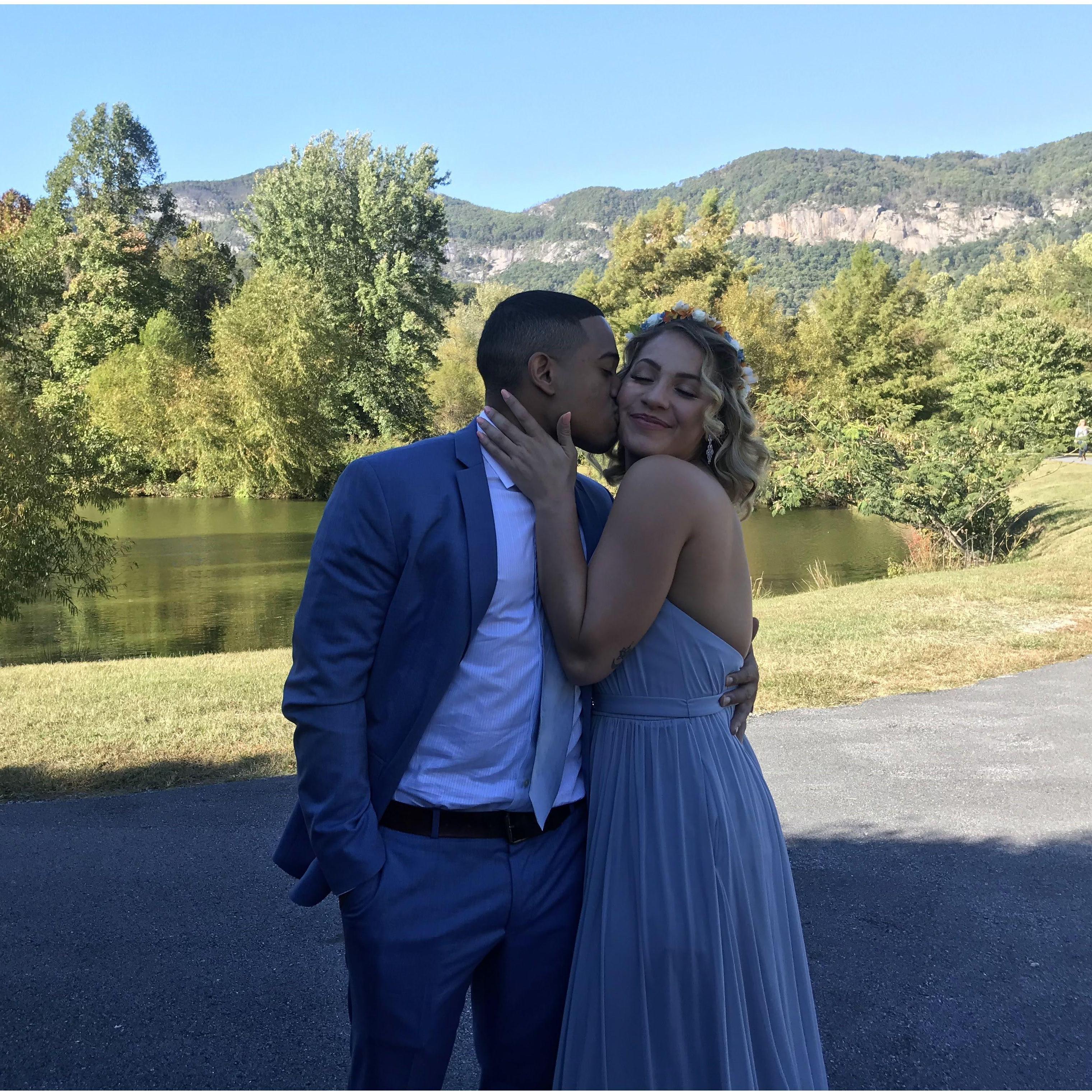 Kayla's +1 at her sisters wedding = Julian meets the ENTIRE family! Yikes!