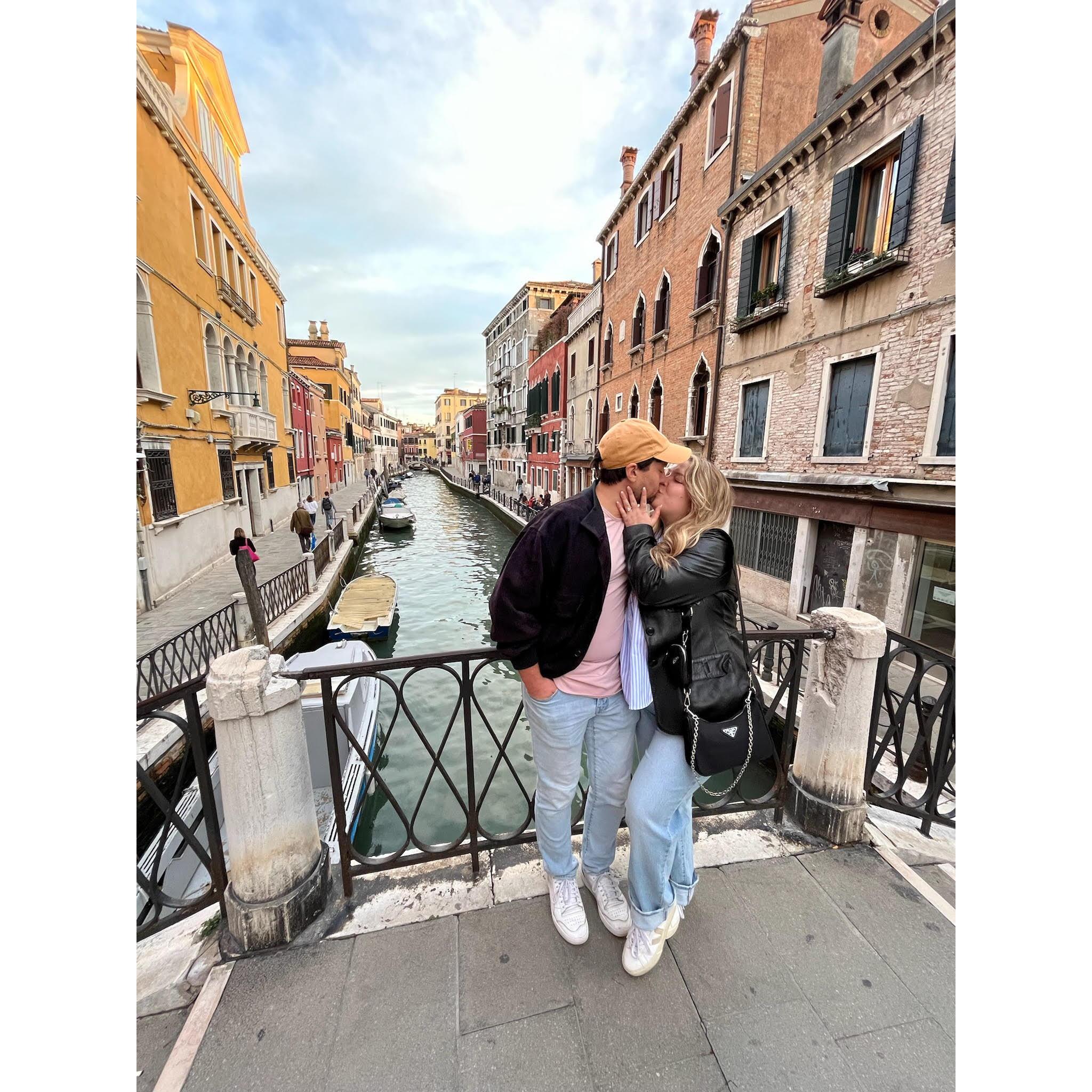 A kiss in Venice
