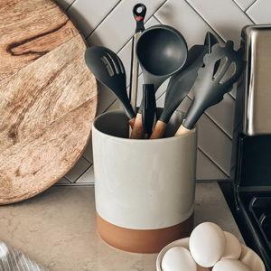 Mora Ceramic Kitchen Utensil Holder: Vanilla White