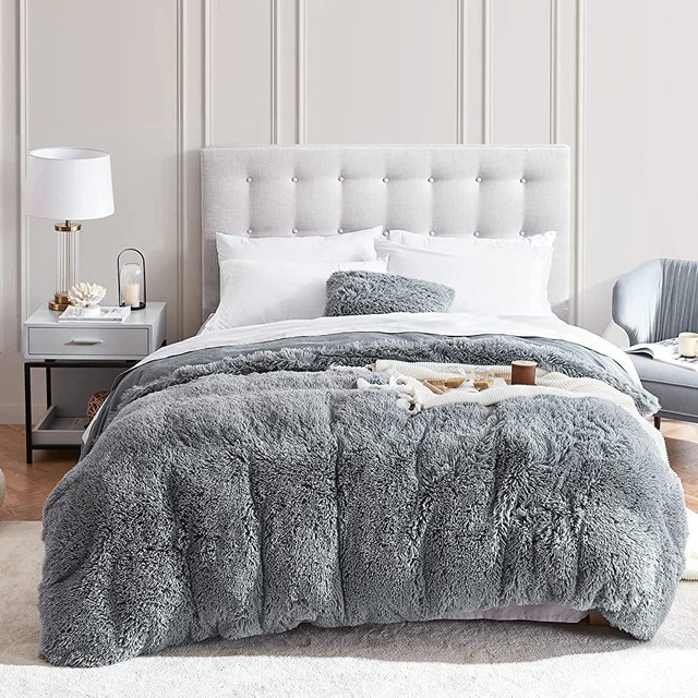 EHEYCIGA Faux Fur Duvet Cover Queen Size, Ultra Soft Fluffy Comforter Cover 1PC, Grey Plush Fuzzy Duvet Cover with Luxury Velvet on Reverse Zipper Closure (1 Duvet Cover, Grey, Queen)