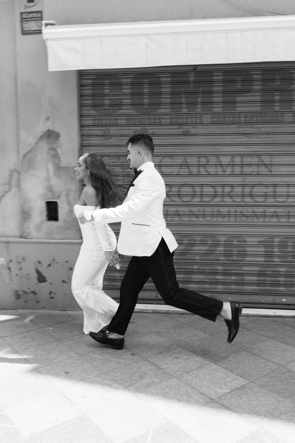 The Wedding Website of Rhonnie Elliott and Bryan Rodriguez