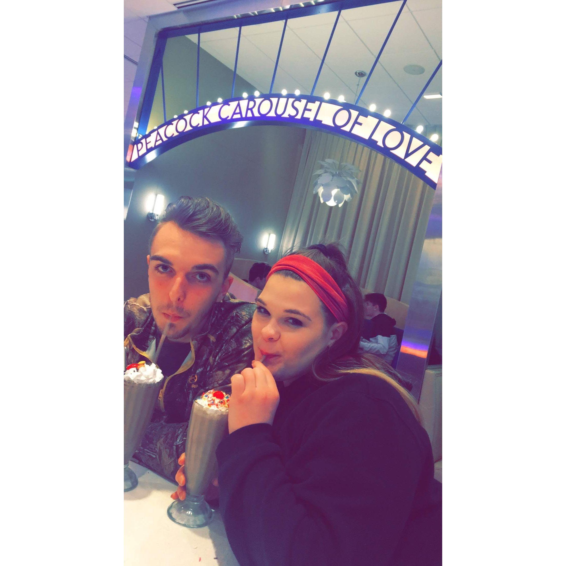 Late night date on The Loop with Hannah and Curtis