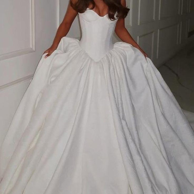 Wedding dress