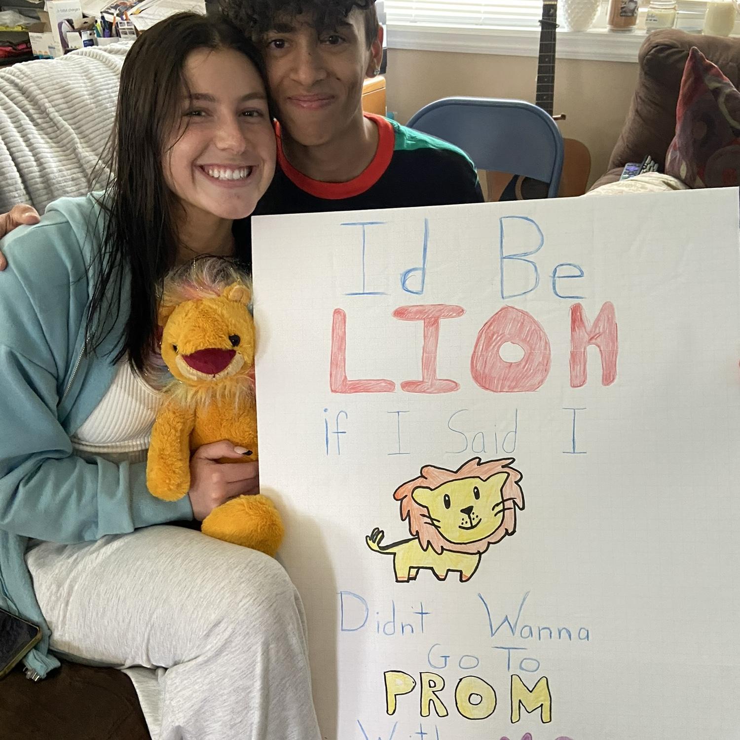 Look at how cute Gabe’s poster is. Nae said yes to the promposal 🥰