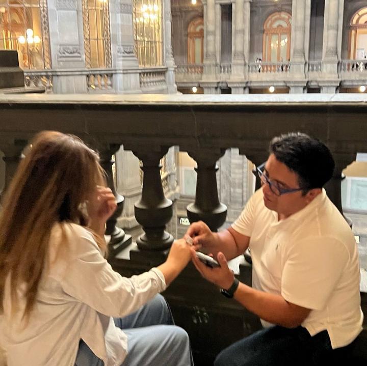 Un día jugamos a casarnos con anillos de papel. Hoy estamos a unos meses de nuestra boda.