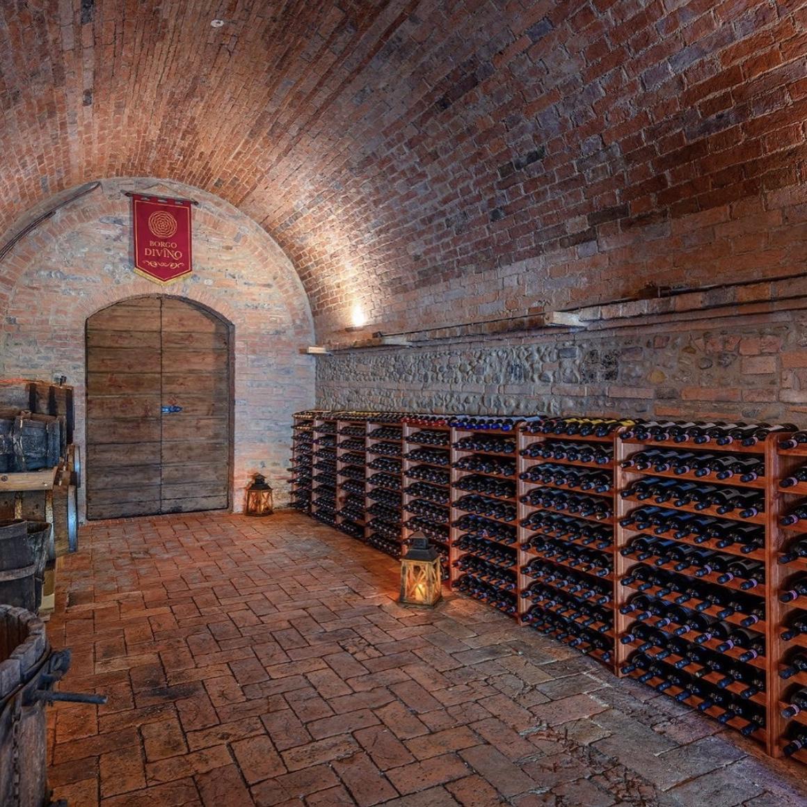 Our after party will take place in the villa’s historic wine cellar, where centuries of tradition meet late night laughter and dancing.