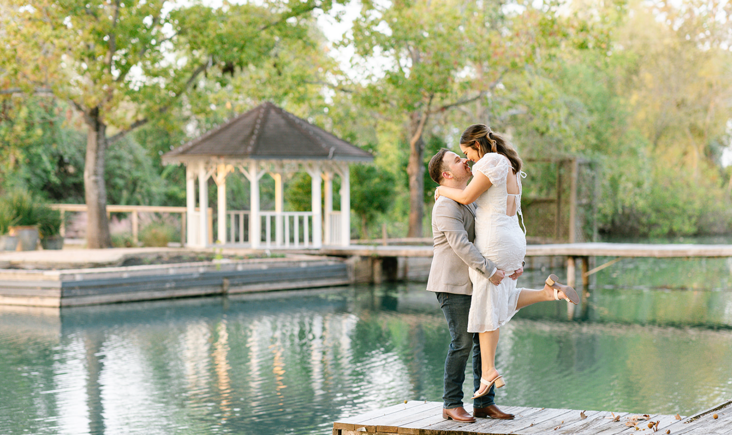 The Wedding Website of Madison McLaffon and Oscar Villanueva