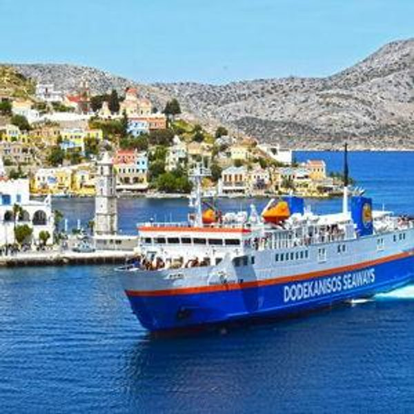 Ferry from Crete to Santorini