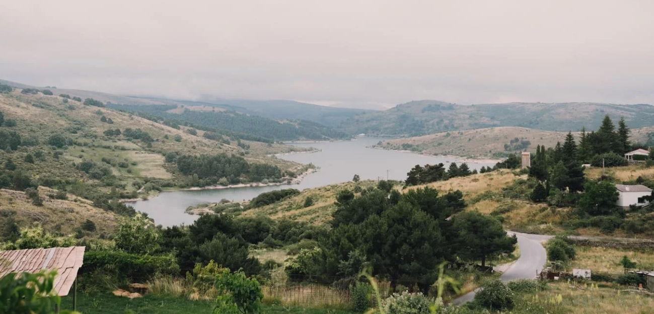 The Wedding Website of Alejandro Romero and Esther Rodriguez