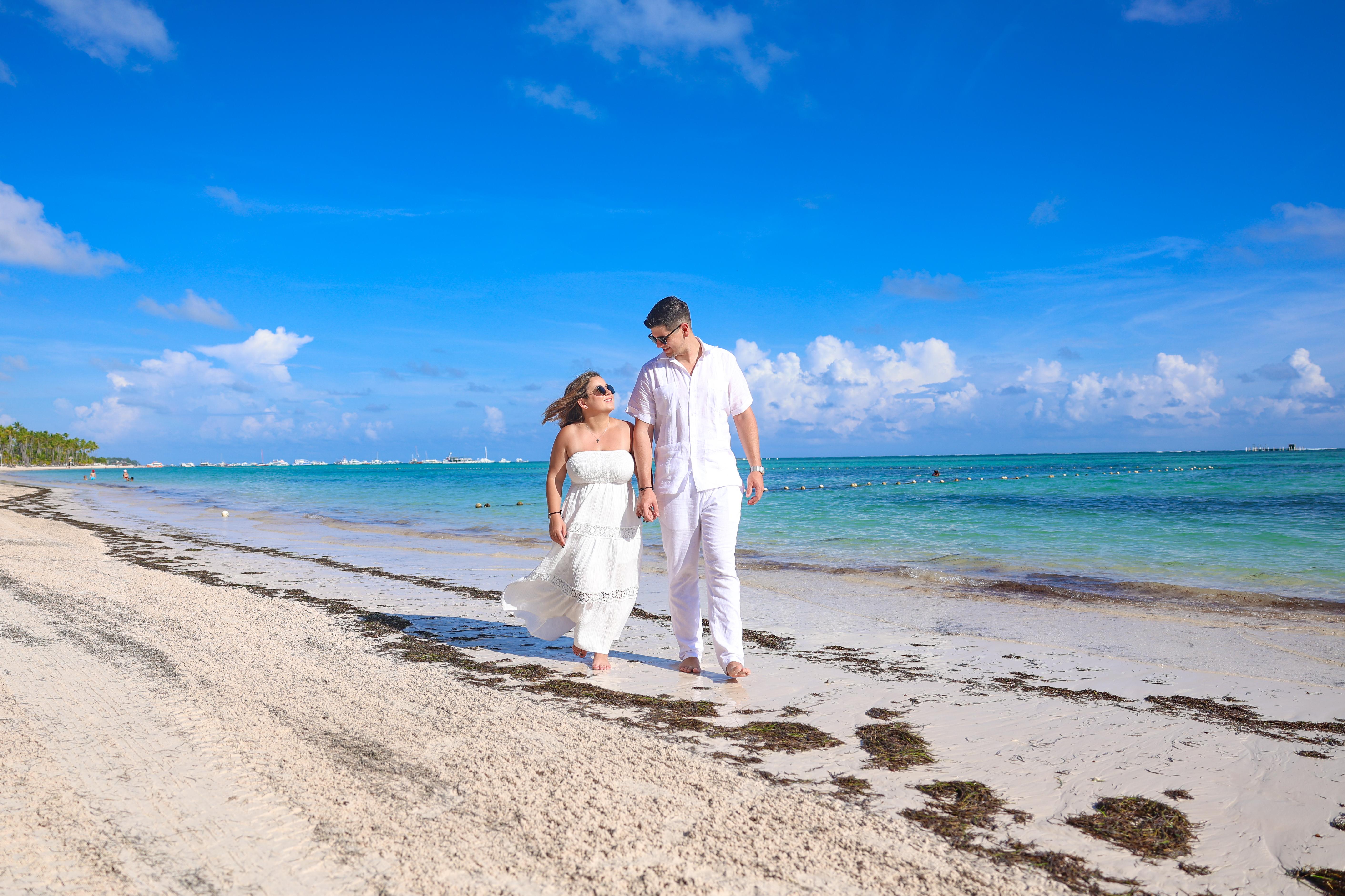 The Wedding Website of Tatiana Cardoso and Roberto Ace Fernandez
