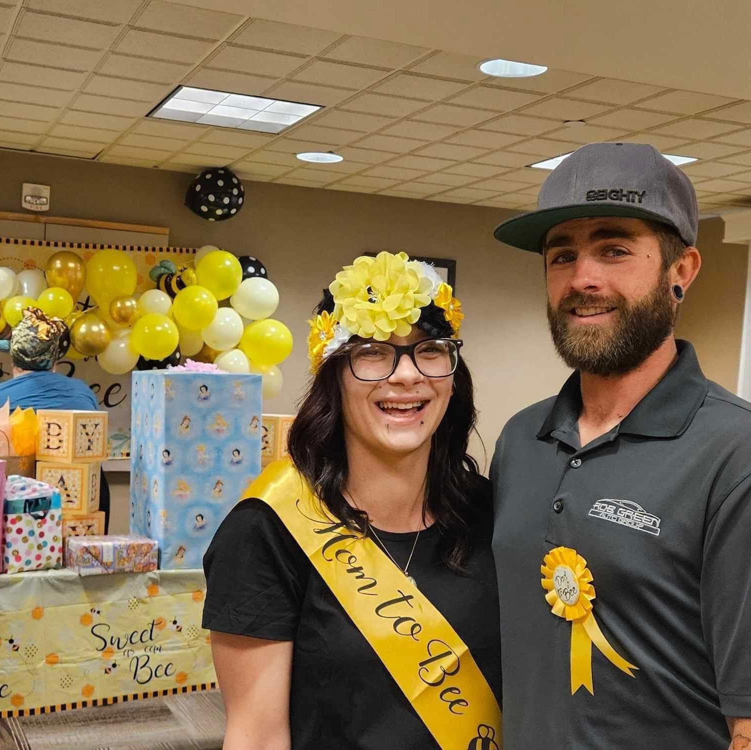 Mommy and Daddy to Bee Baby Shower August 2023