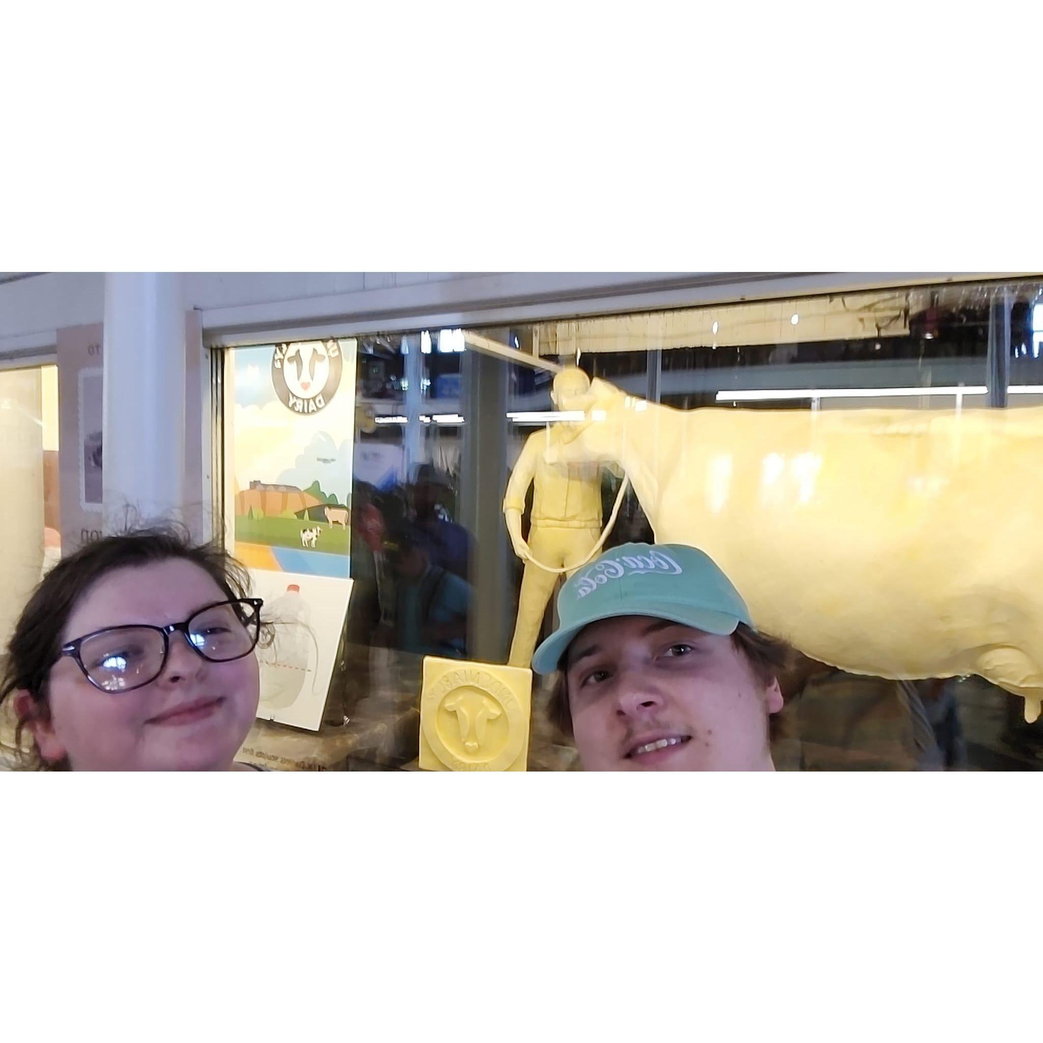 Bee's first time seeing the Butter Cow