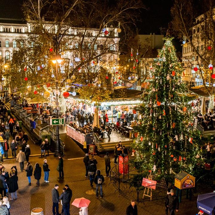 Christmas Market at Vörösmarty Square