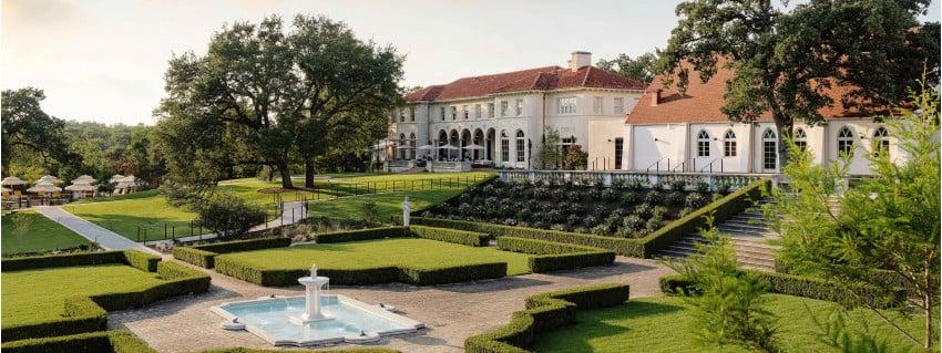 The Wedding Website of Heidi Burns and Ryan Baxter