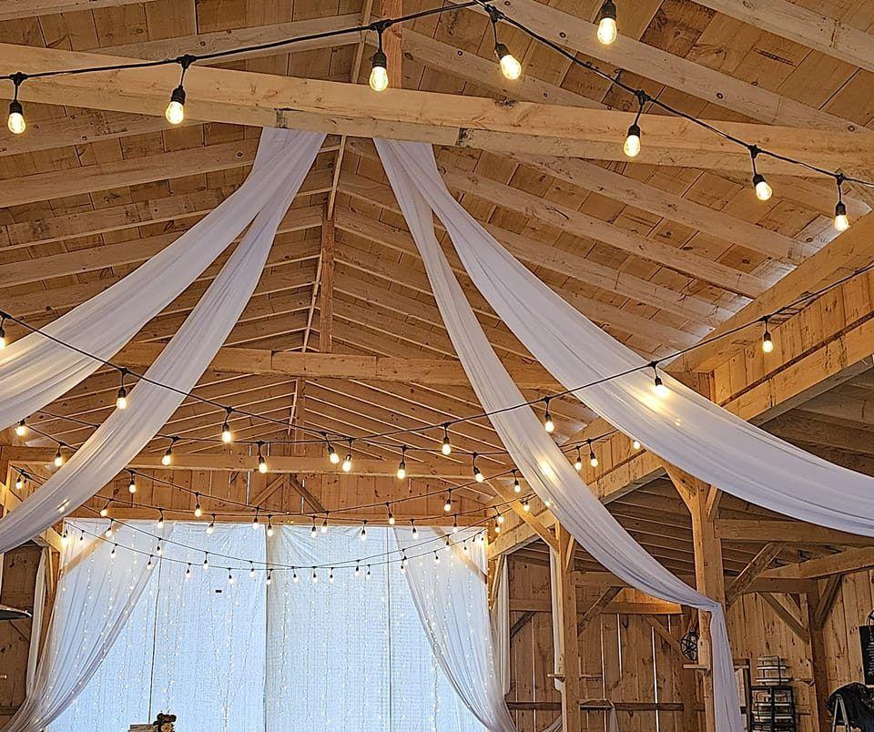 The Wedding Website of Amanda Wood and Nakoda Dean
