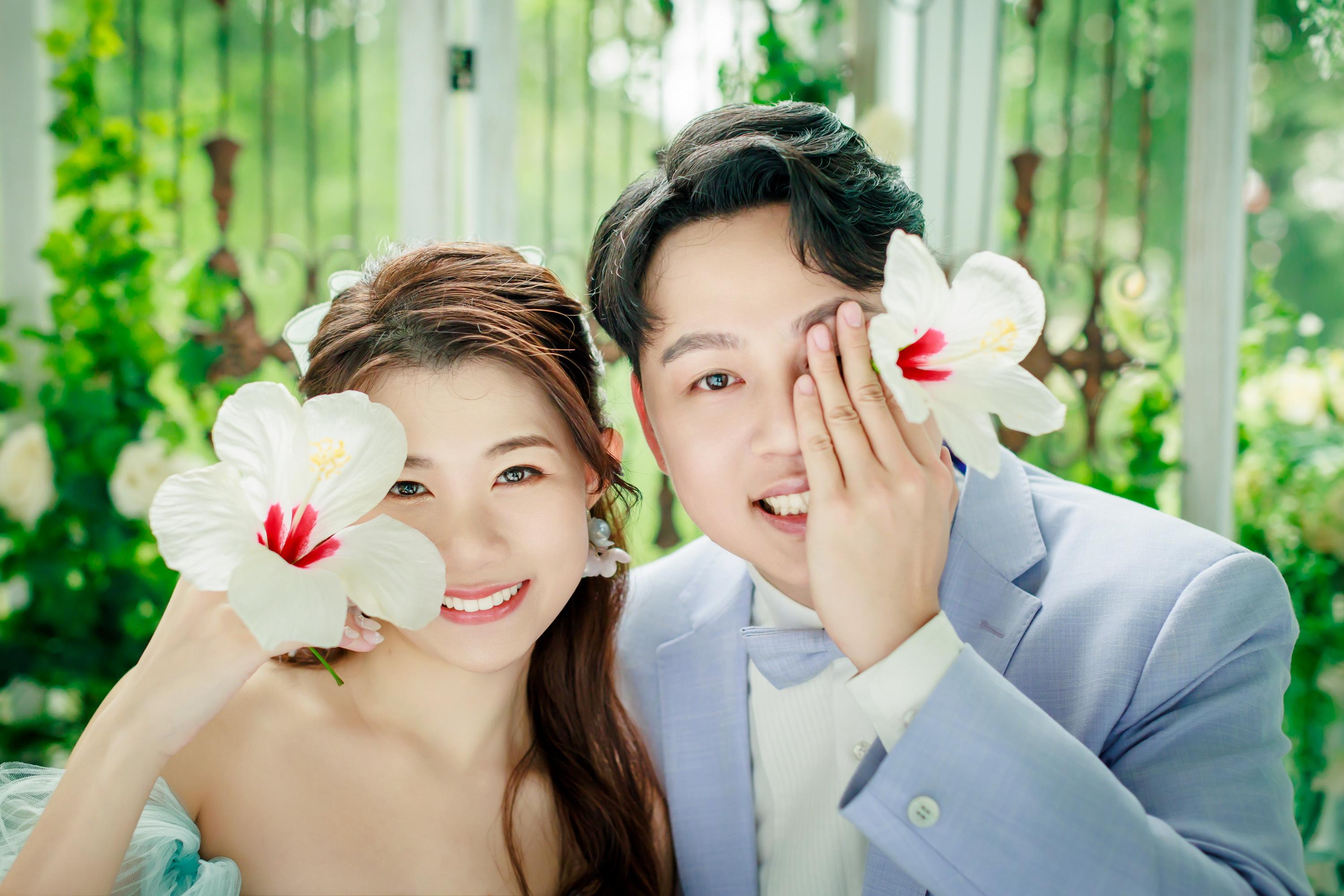 The Wedding Website of Avonlea Aw Hui Ling and Peck Jun Wen