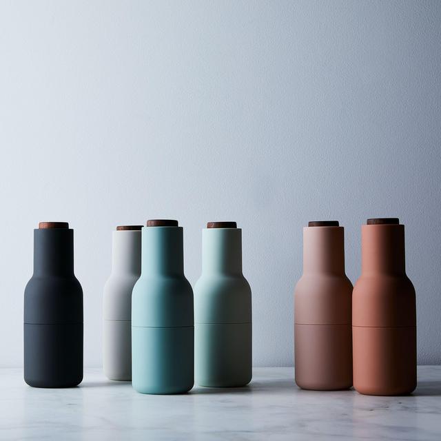 Salt & Pepper Bottle Grinders (Set of 2) - Grey with Oak
