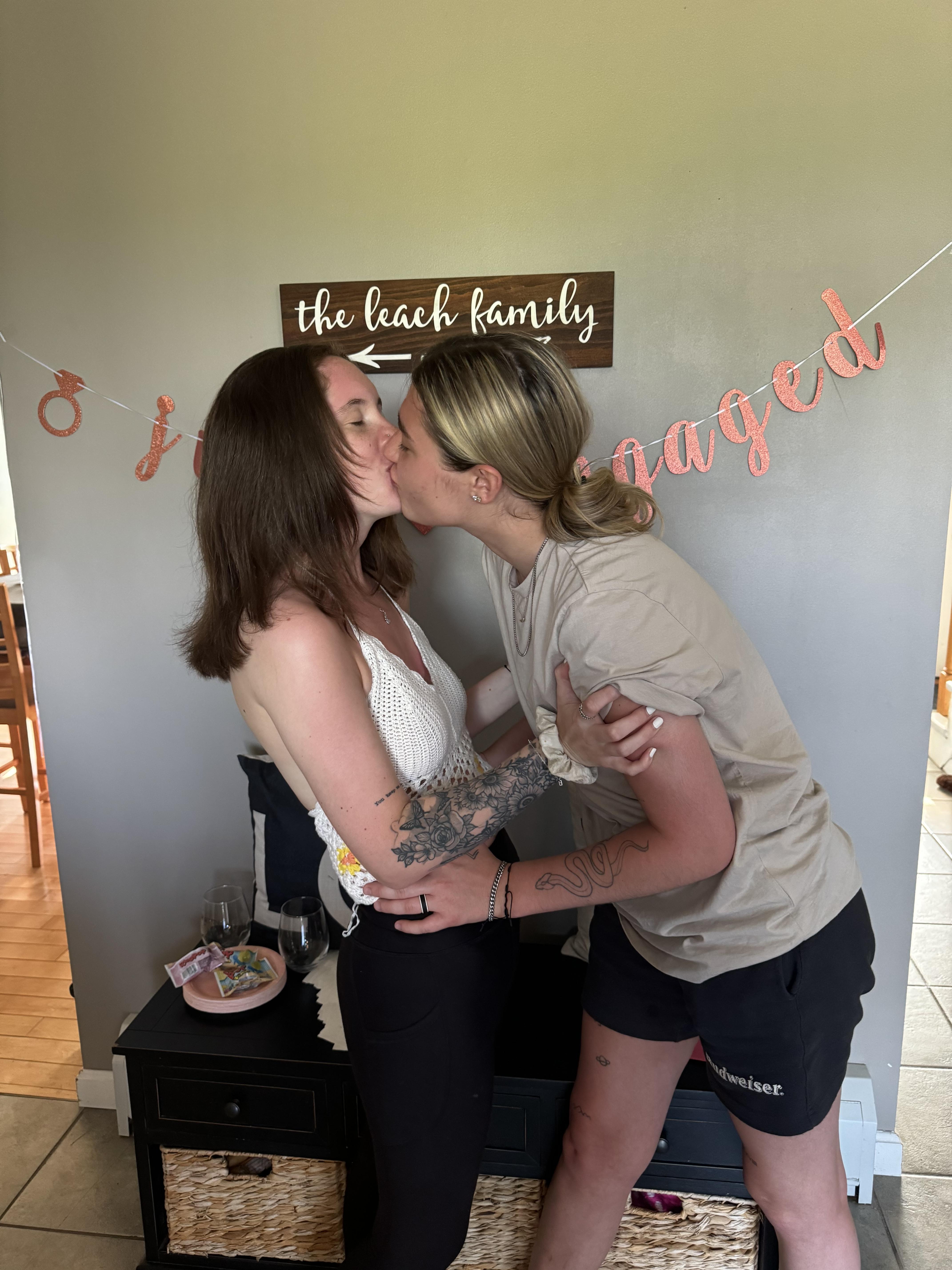 The Wedding Website of Lindsay Kligerman and Hope Chappell