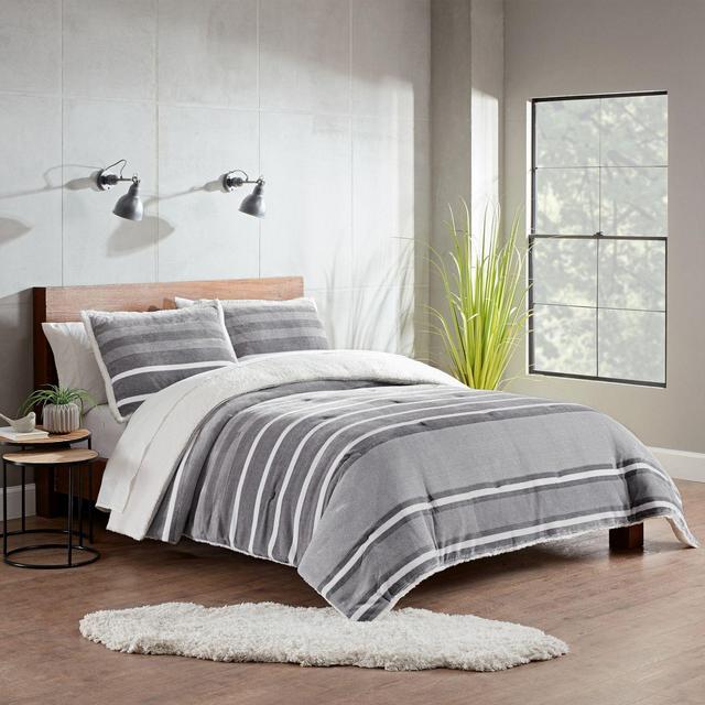 UGG® Avery Reversible King Comforter Set in Grey