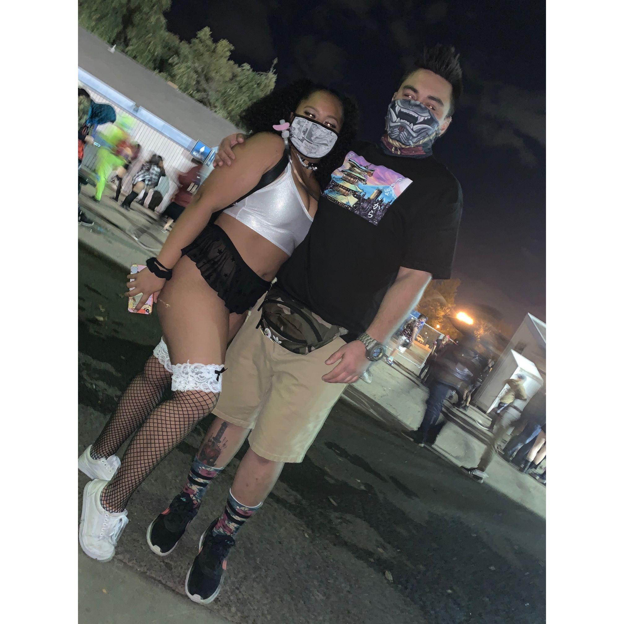 Our first picture together, and the rave that sealed the deal between these two (;