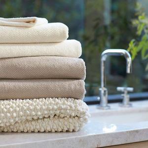 Coyuchi Air Weight® Organic Bath Sheet