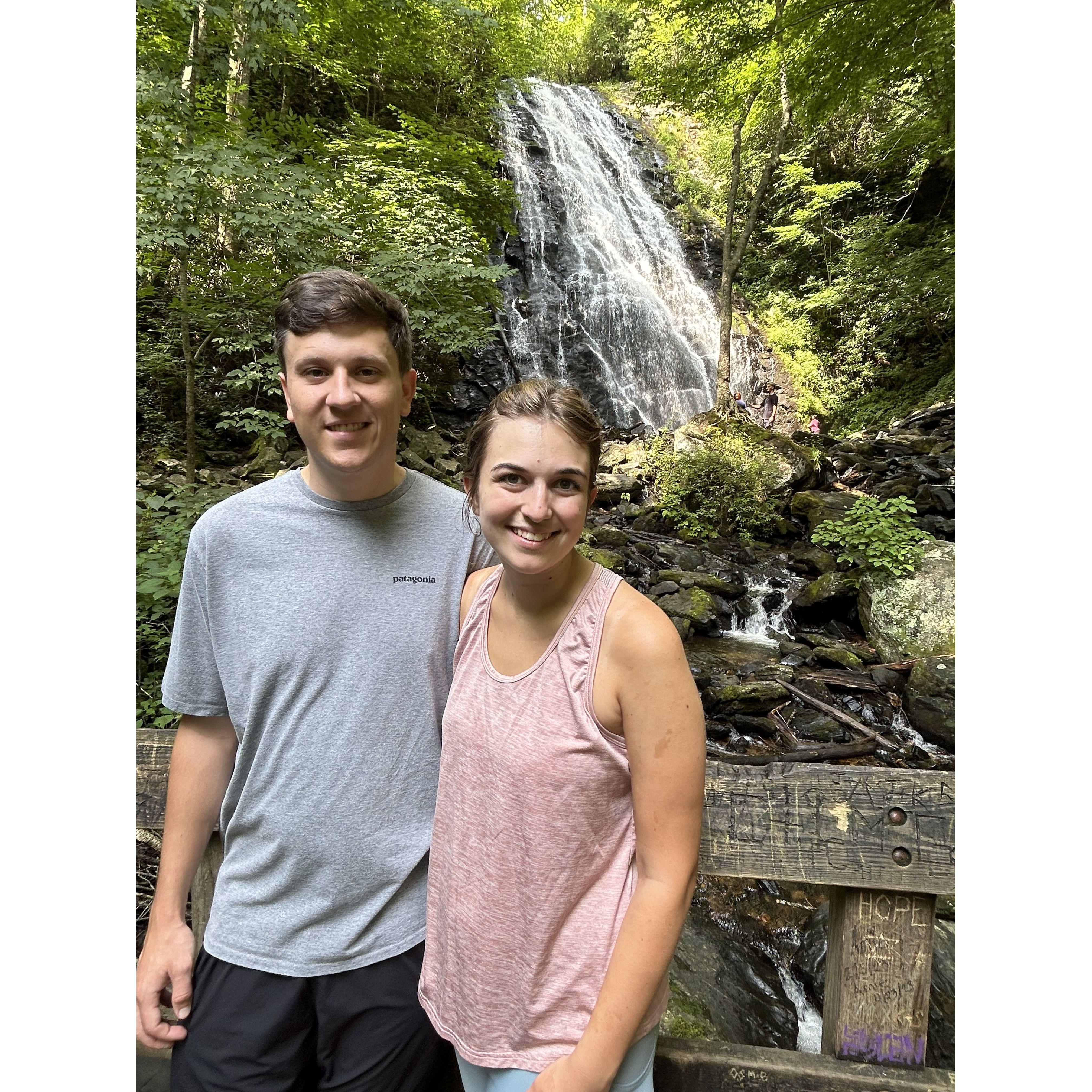 Hiking at Crabtree Falls