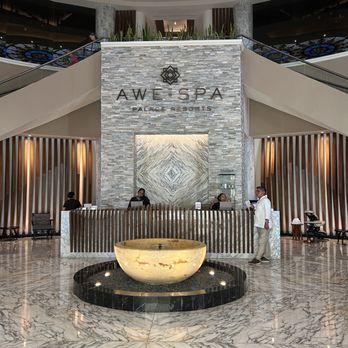 The Wedding Website of Molly Elizabeth Belisle and Nicholas Theodore Whalen