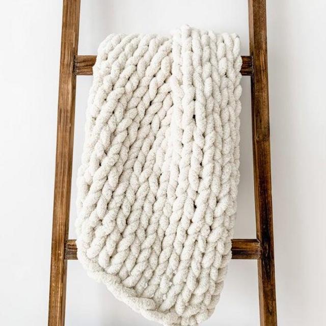 Oatmeal Chunky Knit Blanket | Soft Chenille Hand-Knit Throw