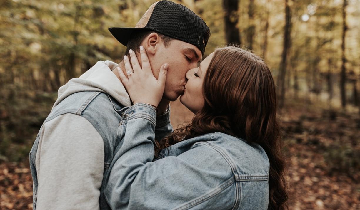 The Wedding Website of Jenna Gassaway-Steere and Brayden Kreiner