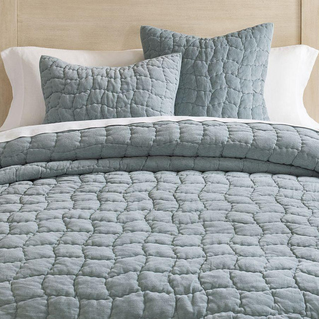 Cozy Cloud Quilt, King/Cal. King, Chambray