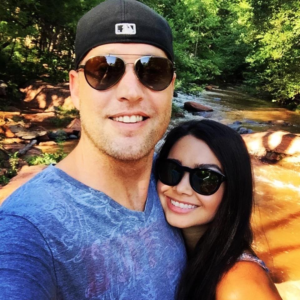 Enjoying Sedona's Red Rocks by the Creek!