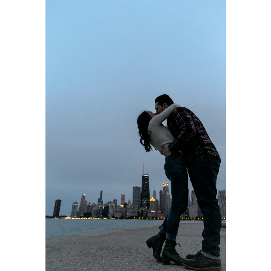 Engagement photos on the lake