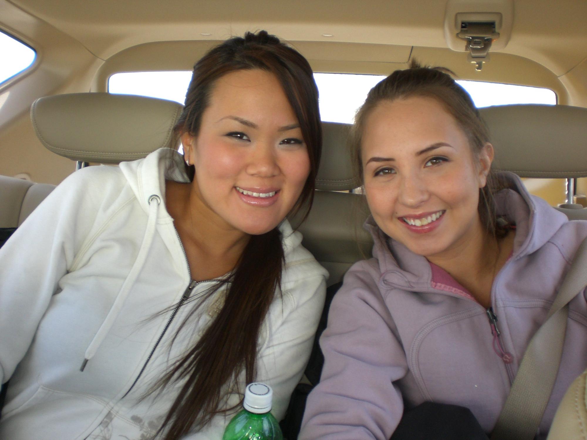 Alyssa’s maid of honor and older cousin Hanna on their way to New Hampshire to plan Hanna’s wedding. Hanna and Alyssa are each other’s best friend and despite the distance, they still talk every day.