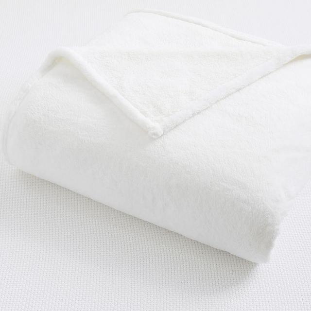 White Faux Fur Cozy Blanket, Full/Queen
