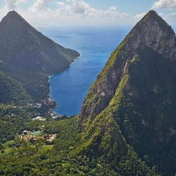 Gross Piton Hiking Summit