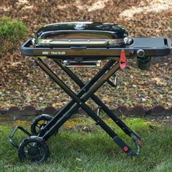 WEBER TRAVELER® Portable Gas Grill