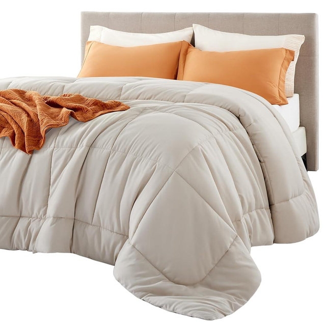 Bedsure Comforter Duvet Insert - Quilted Comforters California King Size, All Season Duvet, Down Alternative Bedding Comforter with Tabs(Linen,California King 96"x102")